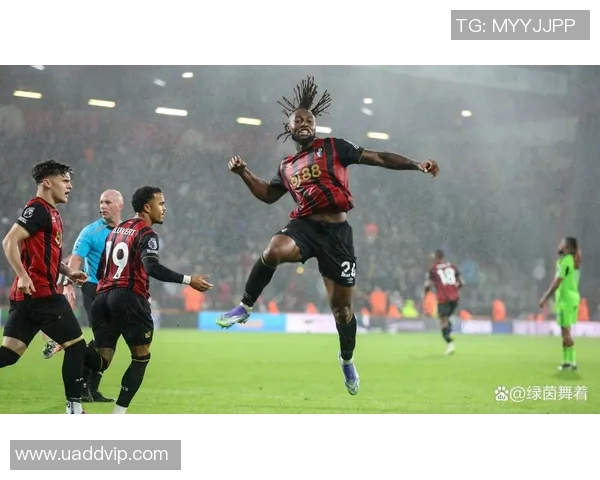 利物浦呈现两大短板，冬窗还要大手笔买人， 萨拉赫和范戴克替代者都已浮出水面